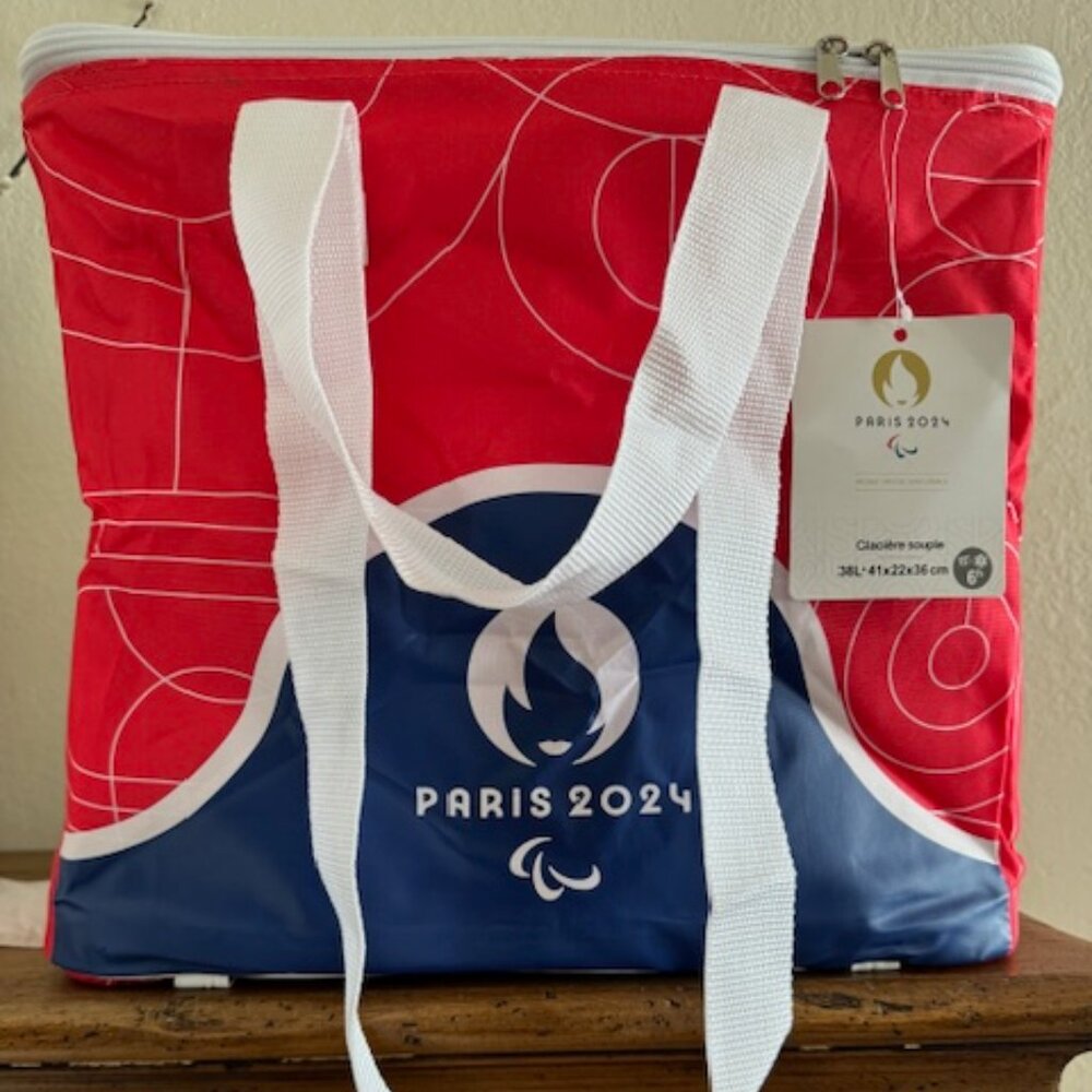 PARIS 2024 FOLDING COOLER OLYMPIC SUMMER GAMES - SOFT - LIMITED EDITION - NWT